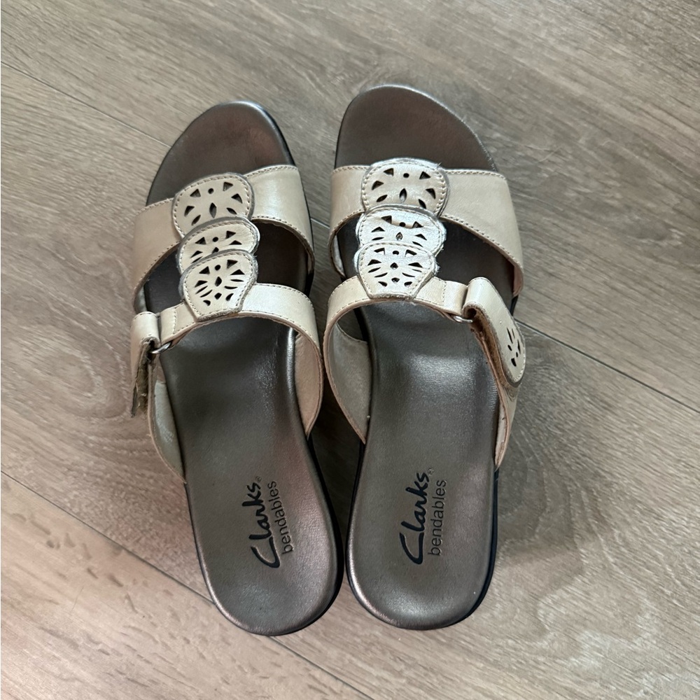 Clarks Cream Sandals with Contoured Footbed